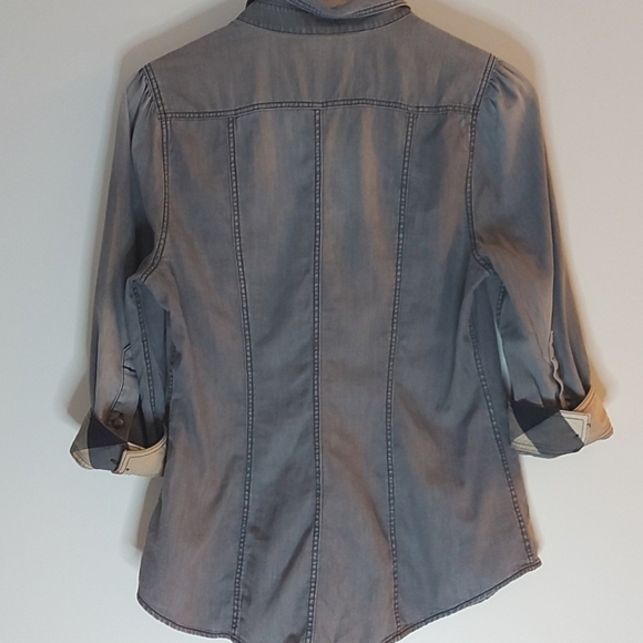 Burberry Brit Gray Chambray Button Down Shirt with Plaid Cuffs Size Large - Picture 2 of 6